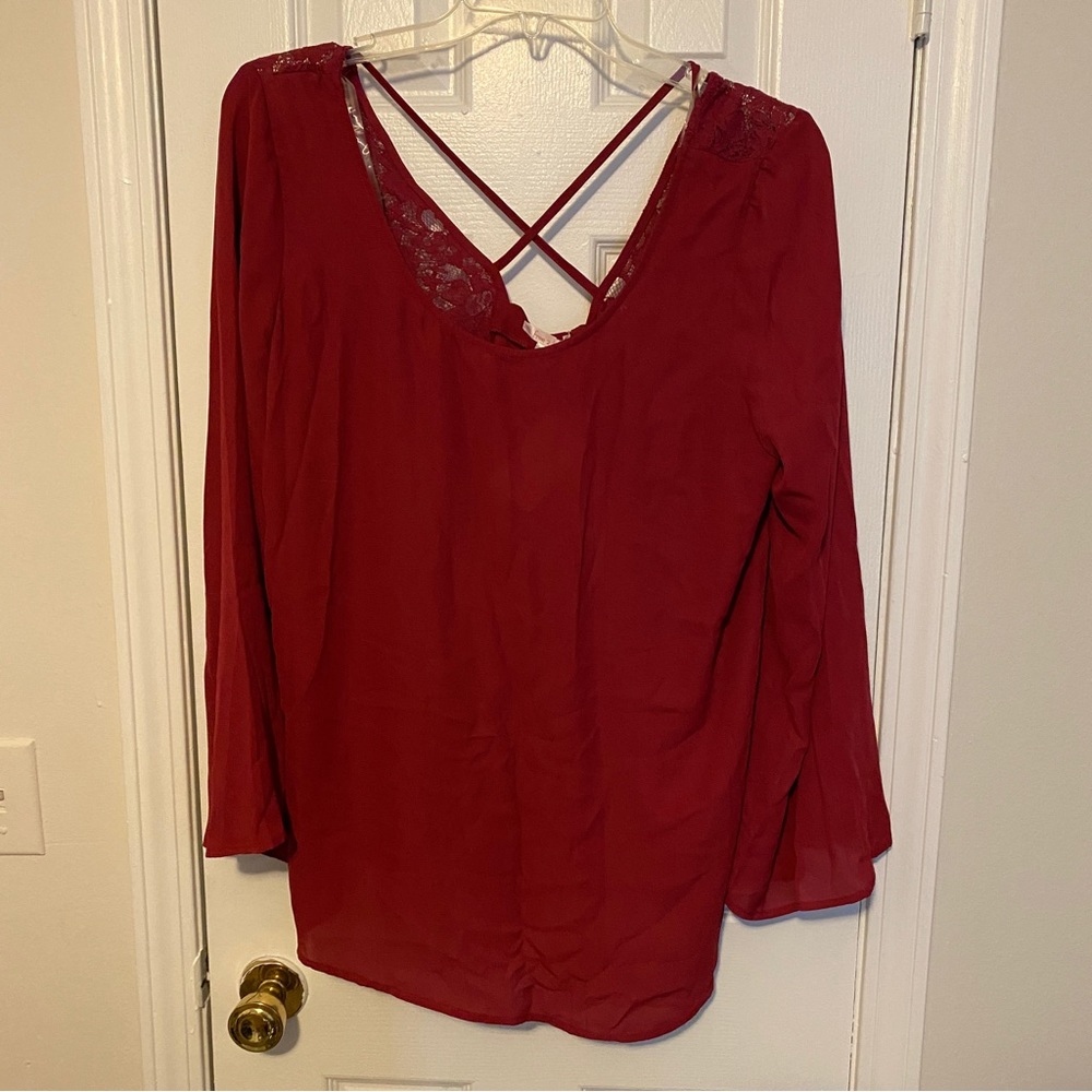 Free 2 luv 2X red blouse NWT